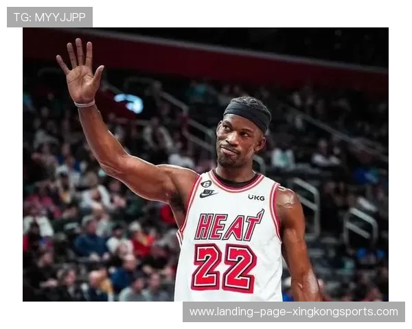 迈阿密热火防守反击,吉米巴特勒强攻得手